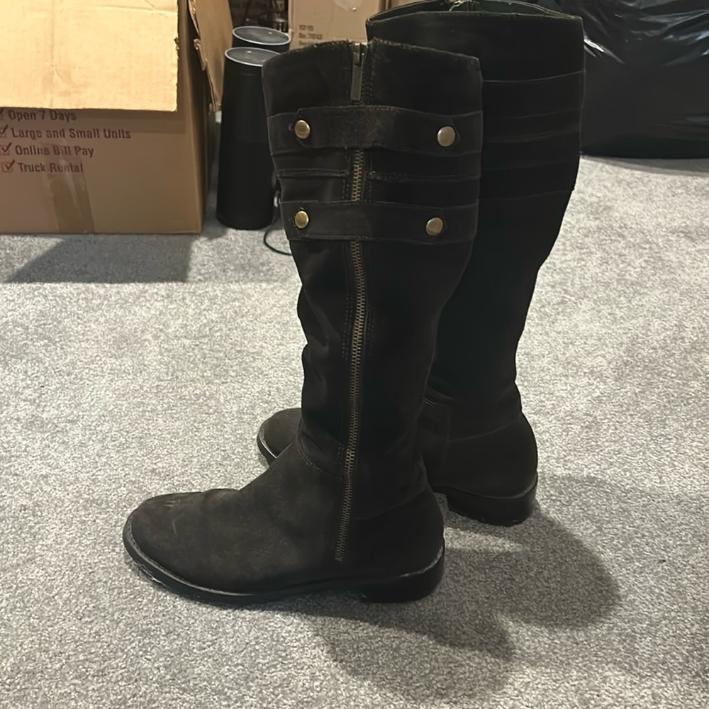 Colin Stuart tall zip boot